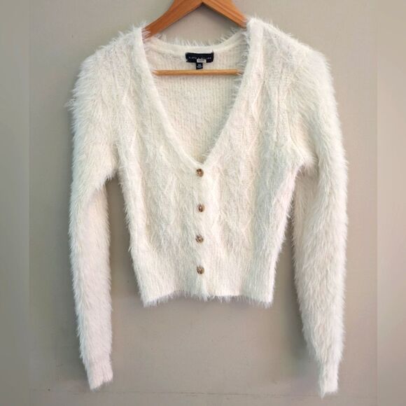 Slate and Willow Fuzzy Eyelash Argyle White Crop Cardigan Sweater Size XS - Picture 1 of 10
